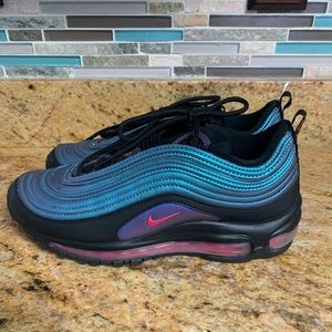 Nike Air Max 97. Size 7Y in kids